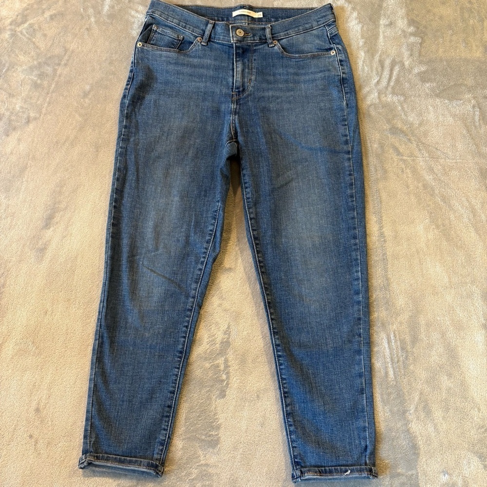 Levis Classic Crop Blue Denim Jeans Wmn’s Sz 28